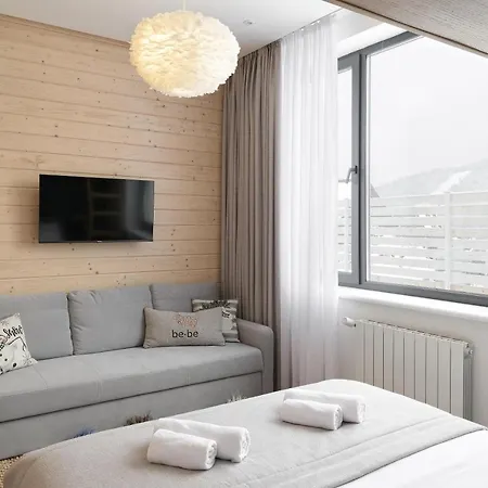 Be Be - Premium Jacuzi & Private Pool Chalet Bukowel