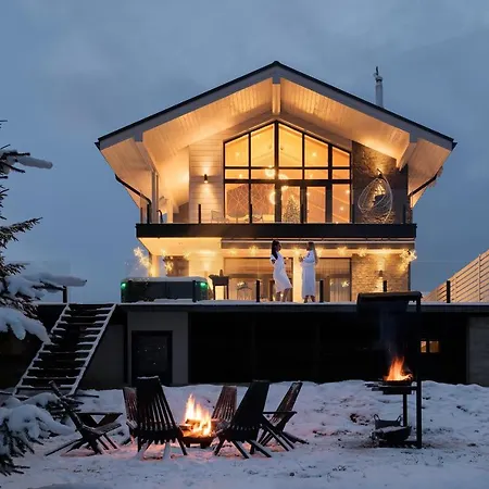 Be Be - Premium Jacuzi & Private Pool Bukovel